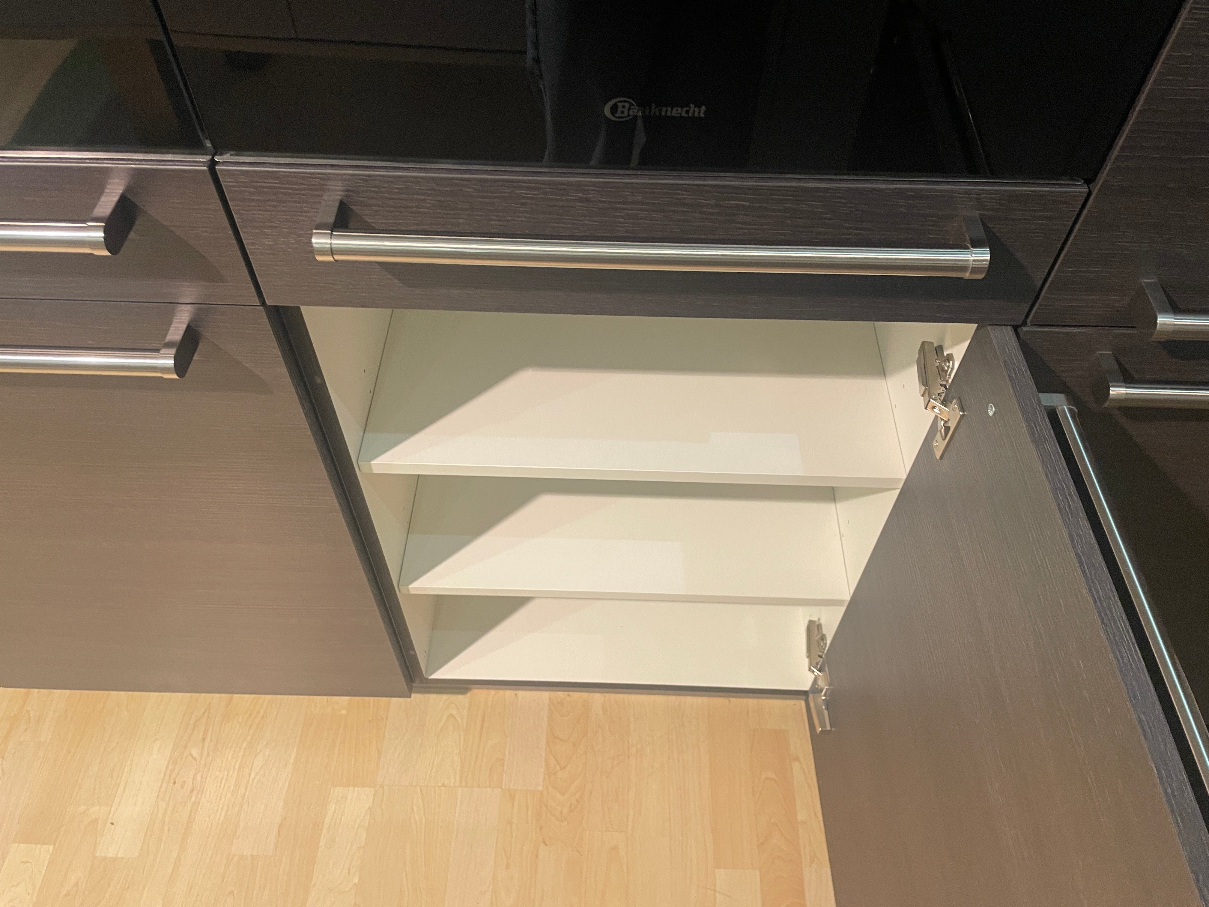 05191 - Moderne schiereiland keuken