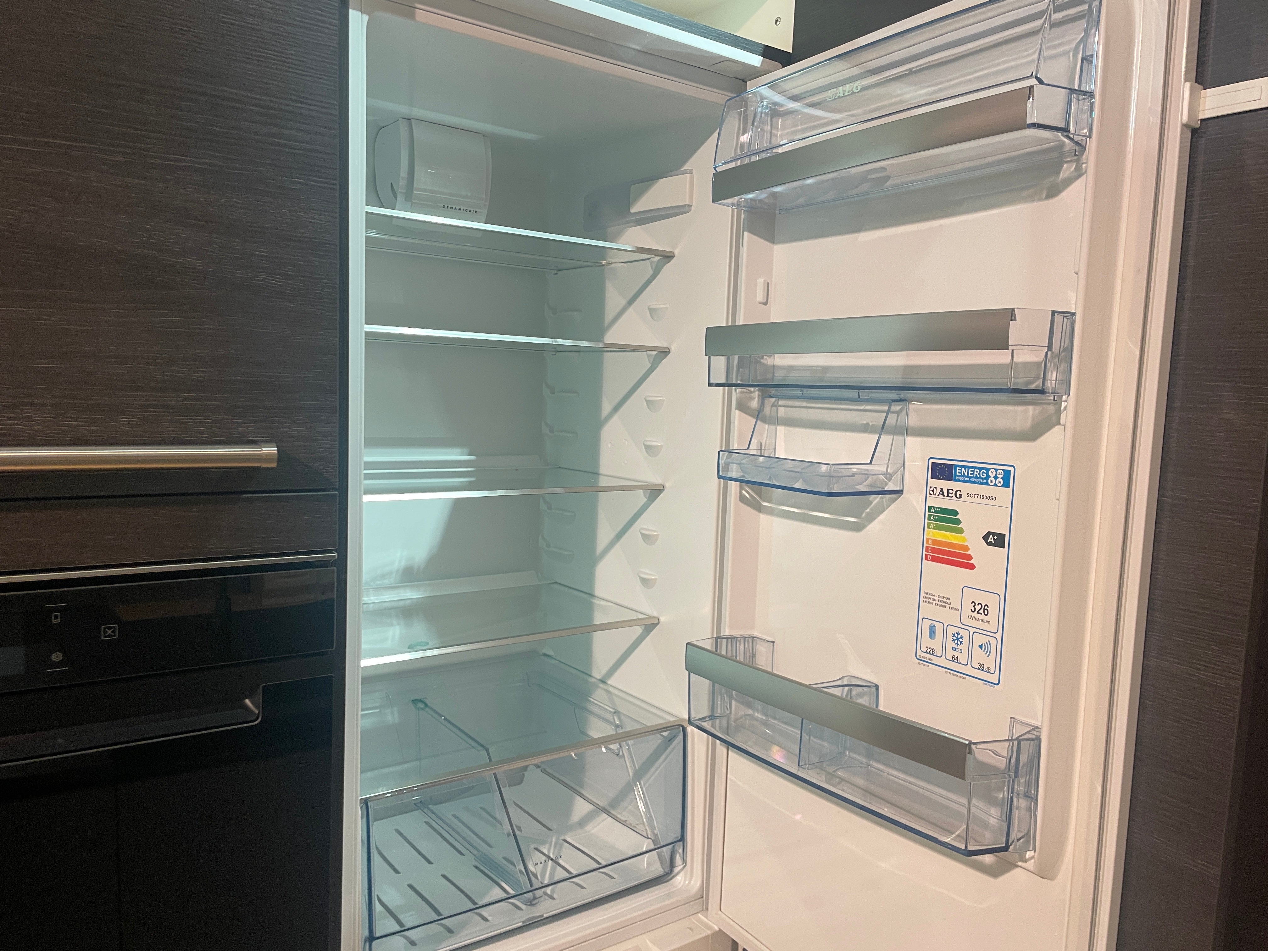 05191 - Moderne schiereiland keuken