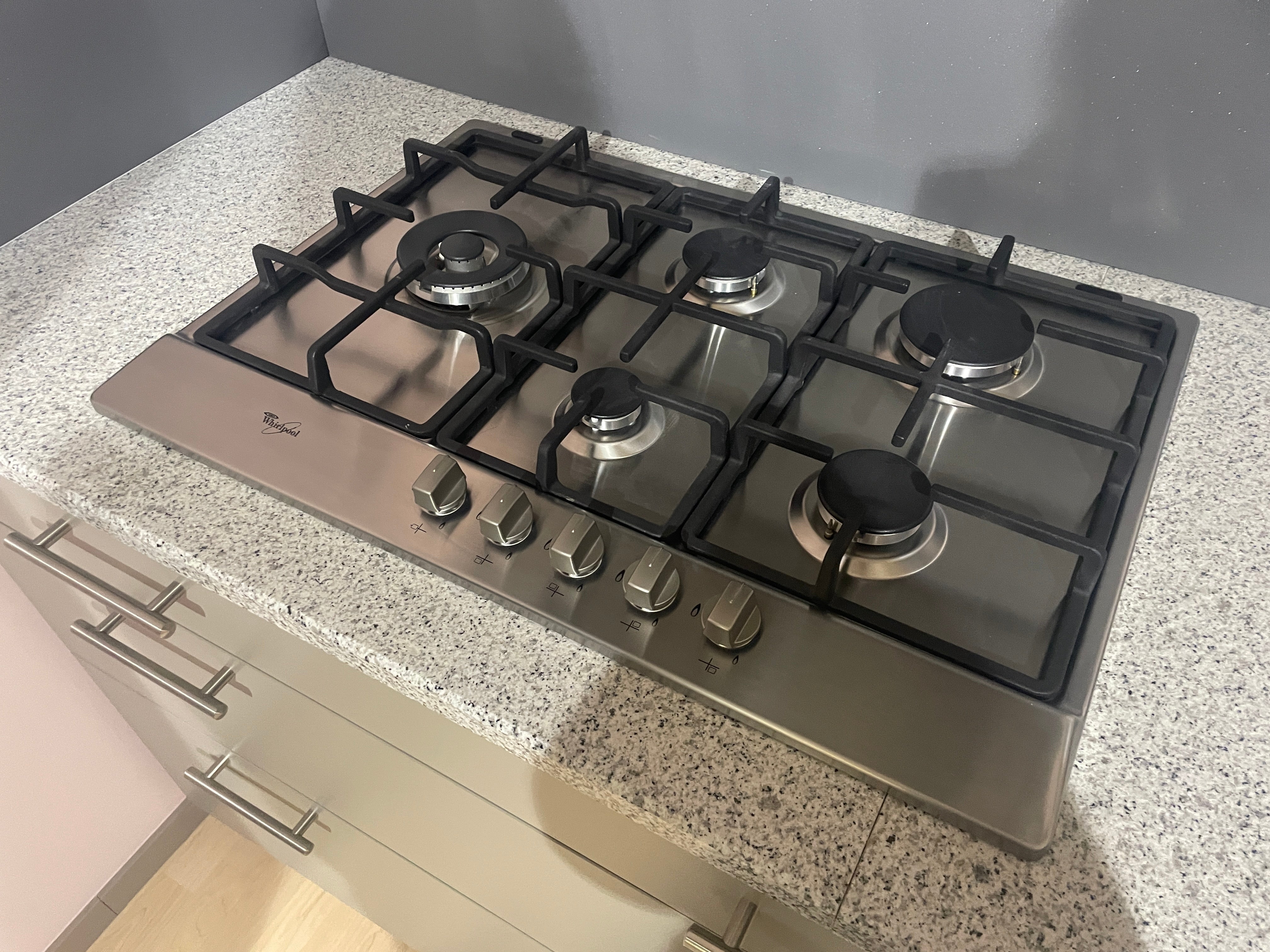 05193 - Siematic rechte keuken met kastenwand