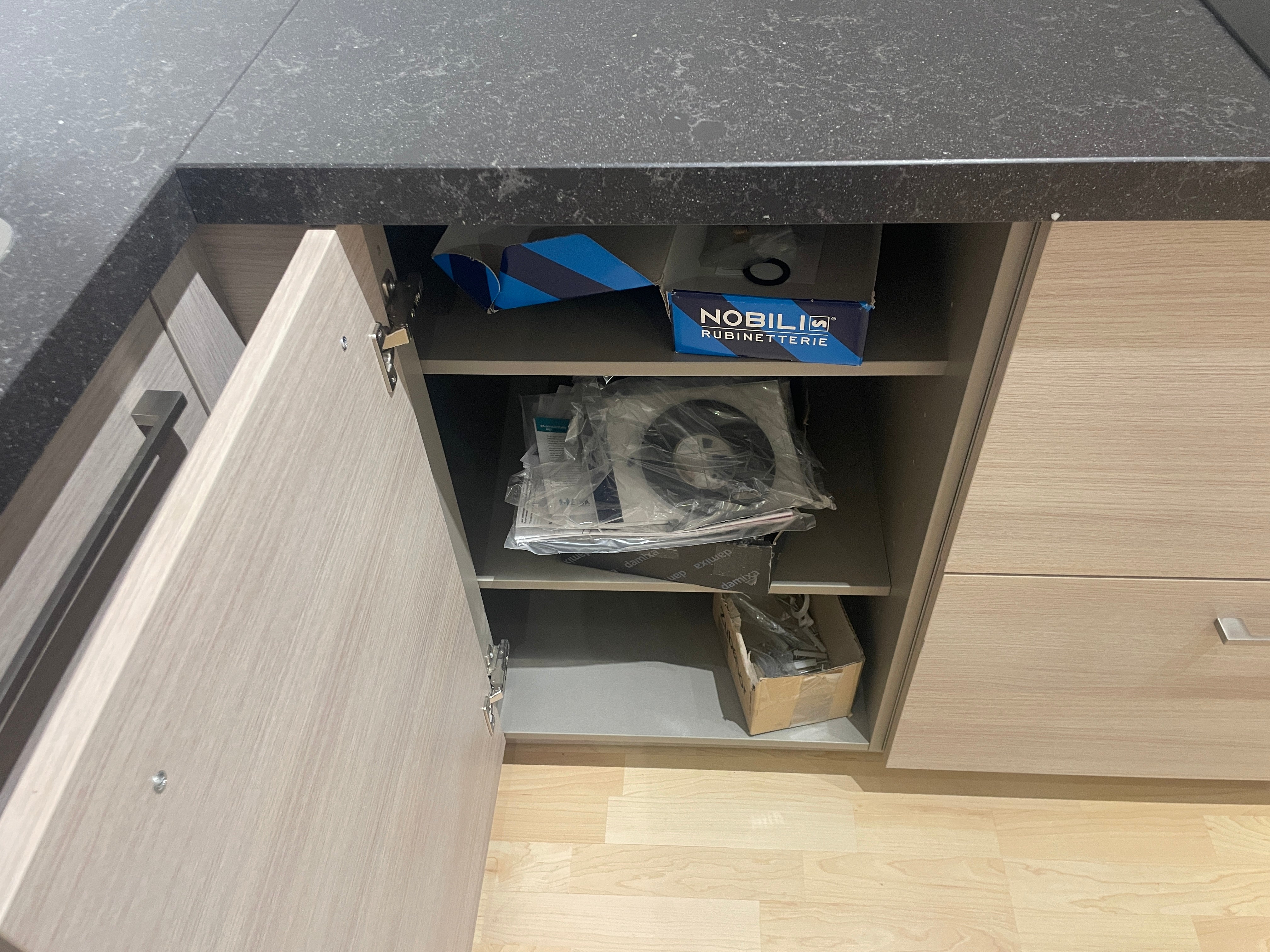 05195 - Houtlook hoekkeuken