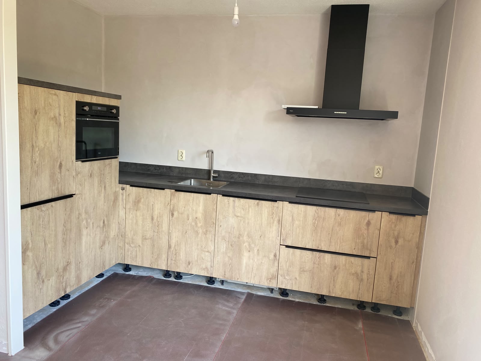 04693 - Houtlook hoekkeuken