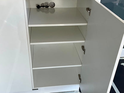 04923 - Hoogglans witte hoekkeuken