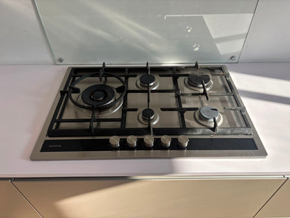 04755 - Beige eilandkeuken