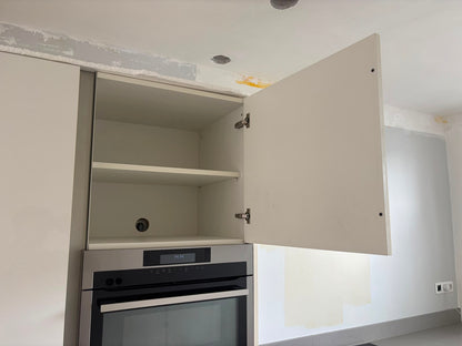 05047 - Moderne hoogglans witte hoekkeuken