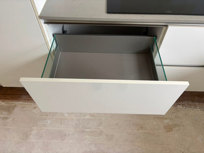 05047 - Moderne hoogglans witte hoekkeuken