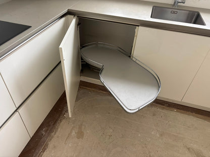 05047 - Moderne hoogglans witte hoekkeuken