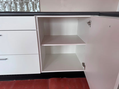 04757 - Witte hoekkeuken