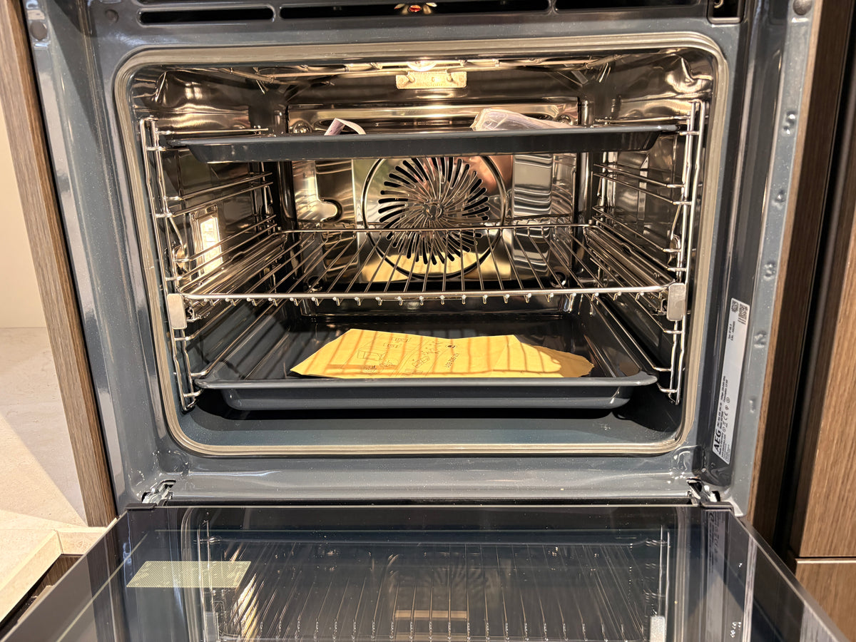 05432 - Bruine hoekkeuken