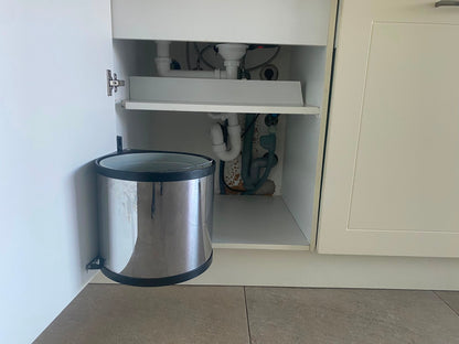 05131 - Witte hoekkeuken