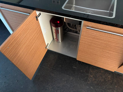 04721 - Houten eilandkeuken