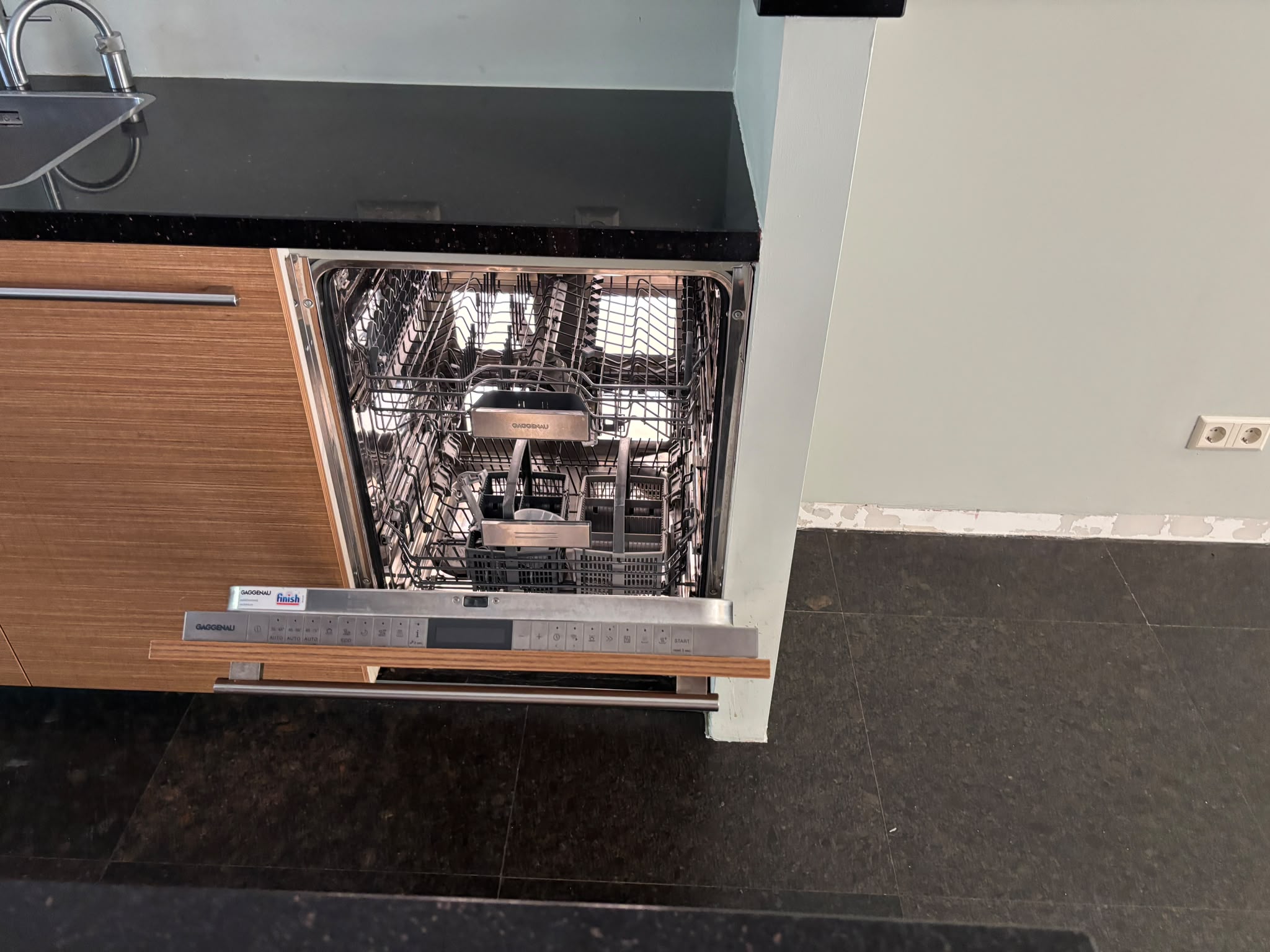 04721 - Houten eilandkeuken
