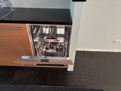 04721 - Houten eilandkeuken