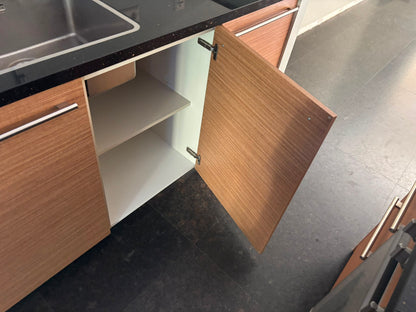 04721 - Houten eilandkeuken