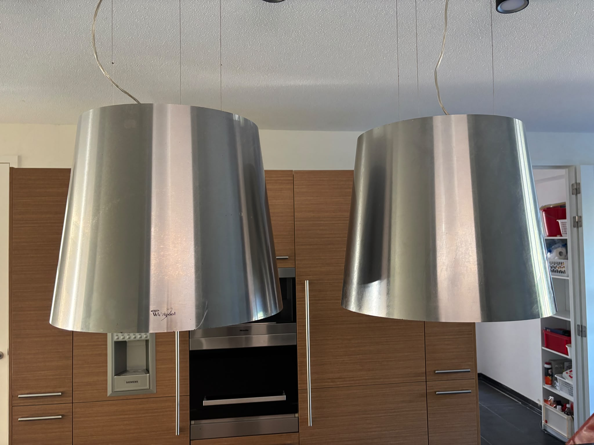 04721 - Houten eilandkeuken