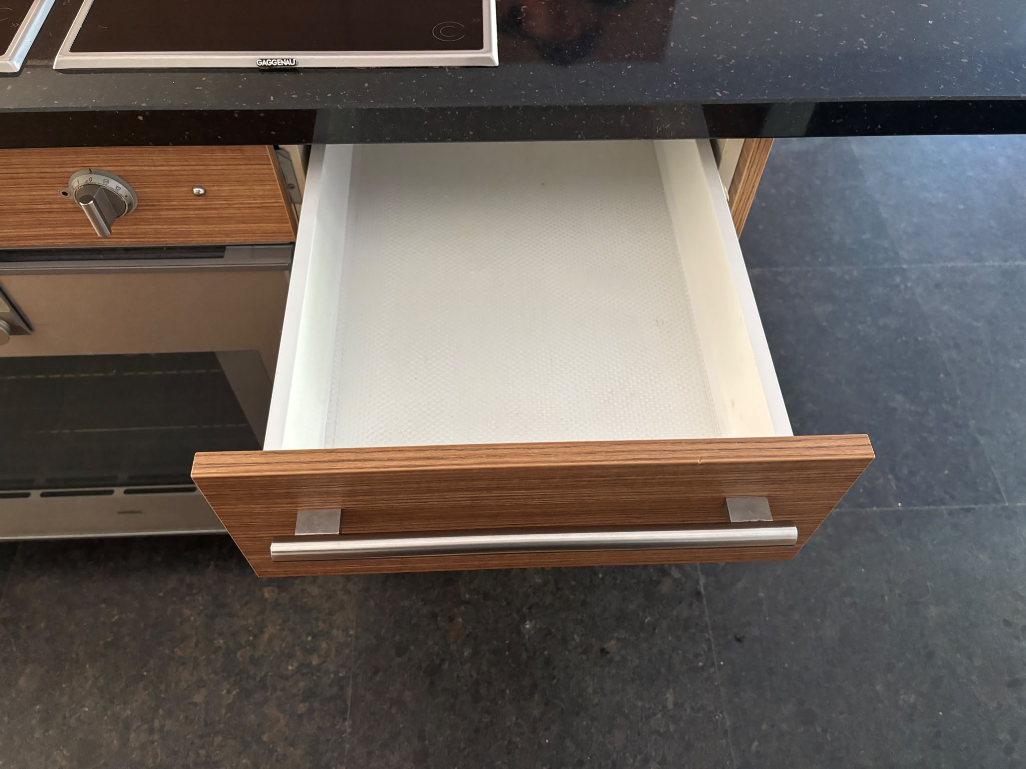 04721 - Houten eilandkeuken