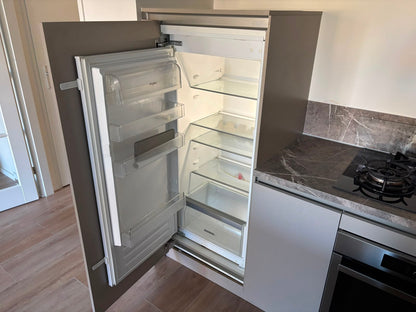 05404 - Moderne schiereiland keuken
