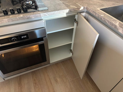 05404 - Moderne schiereiland keuken