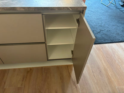 05404 - Moderne schiereiland keuken