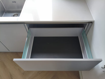 05137 - Bruynzeel grijze keuken