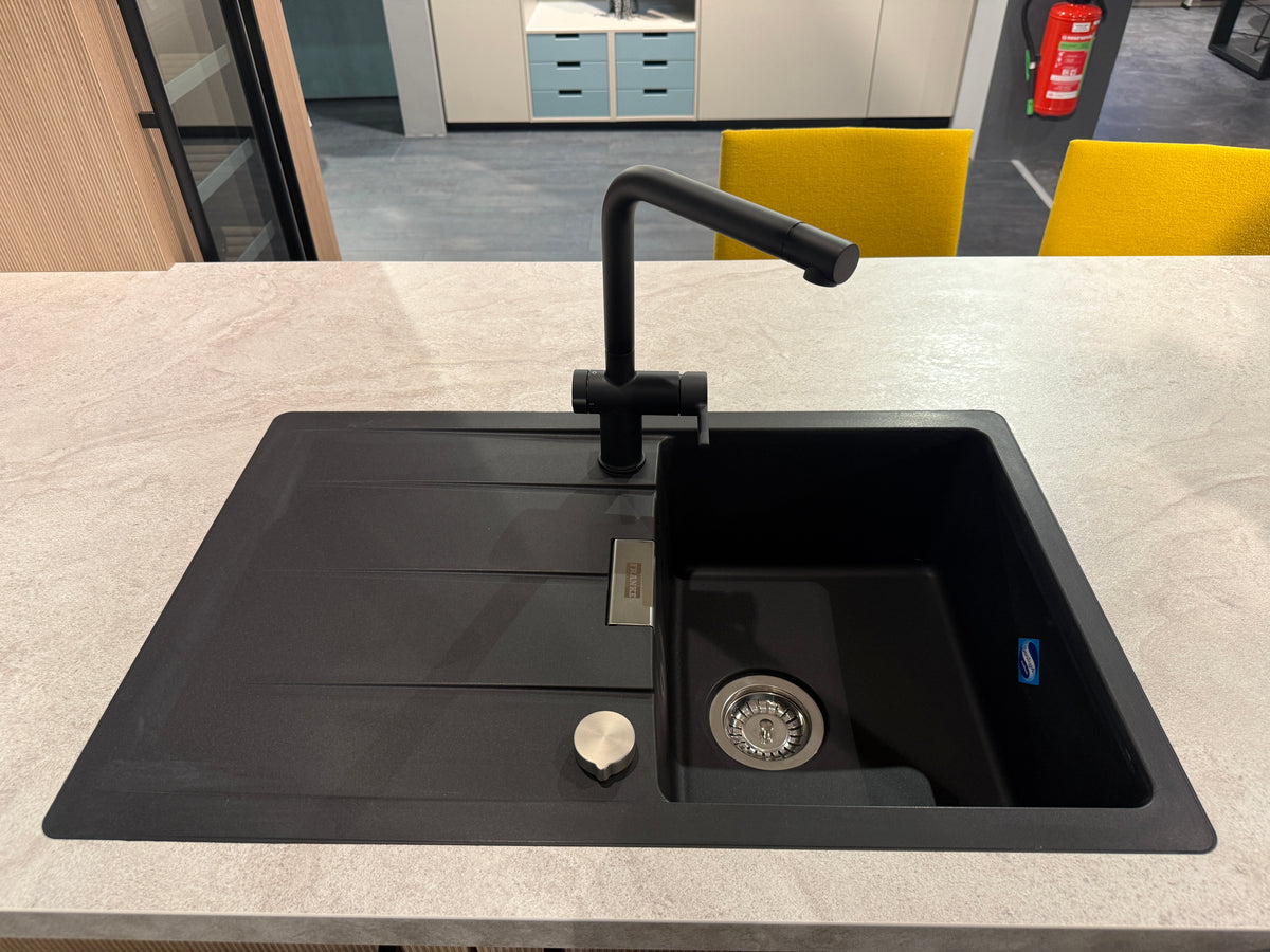 05757 - Schüller schiereiland keuken