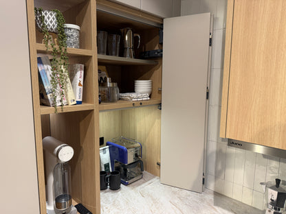05767 - Eilandkeuken met bar