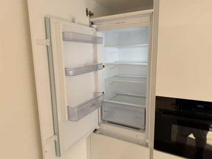 05638 - Witte rechte keuken