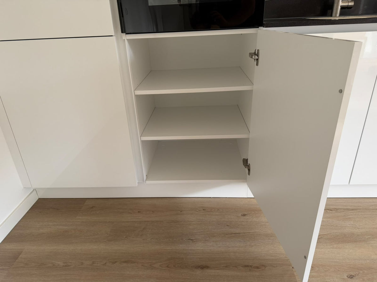 05638 - Witte rechte keuken