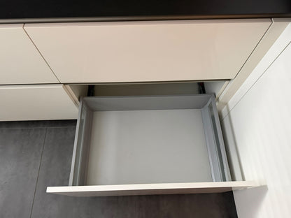 05526 - Witte schiereiland keuken