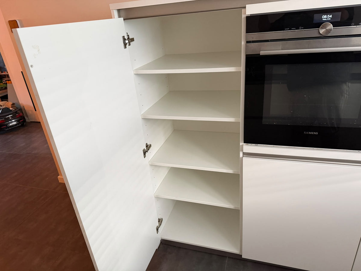05526 - Witte schiereiland keuken