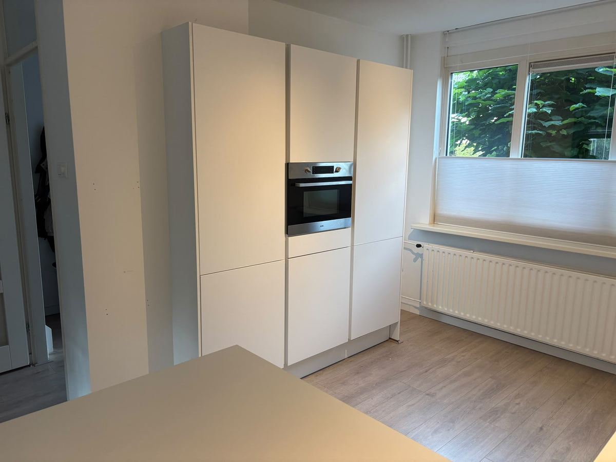 05616 - Witte schiereiland keuken