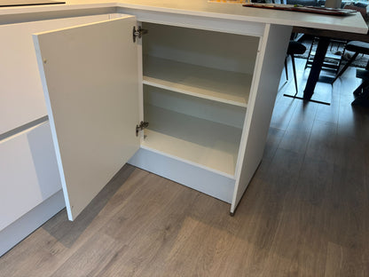 05616 - Witte schiereiland keuken
