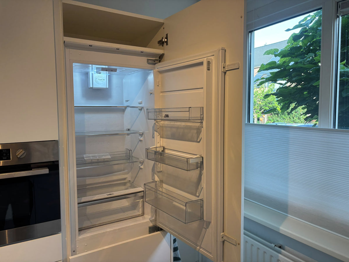 05616 - Witte schiereiland keuken