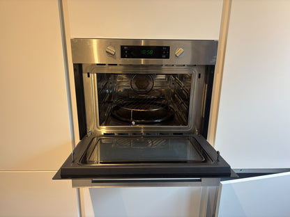 05616 - Witte schiereiland keuken