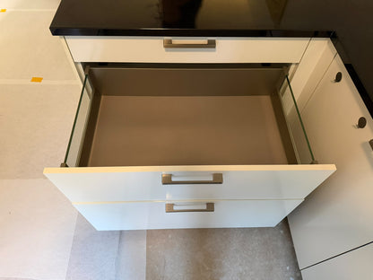 05570 - Witte schiereiland keuken