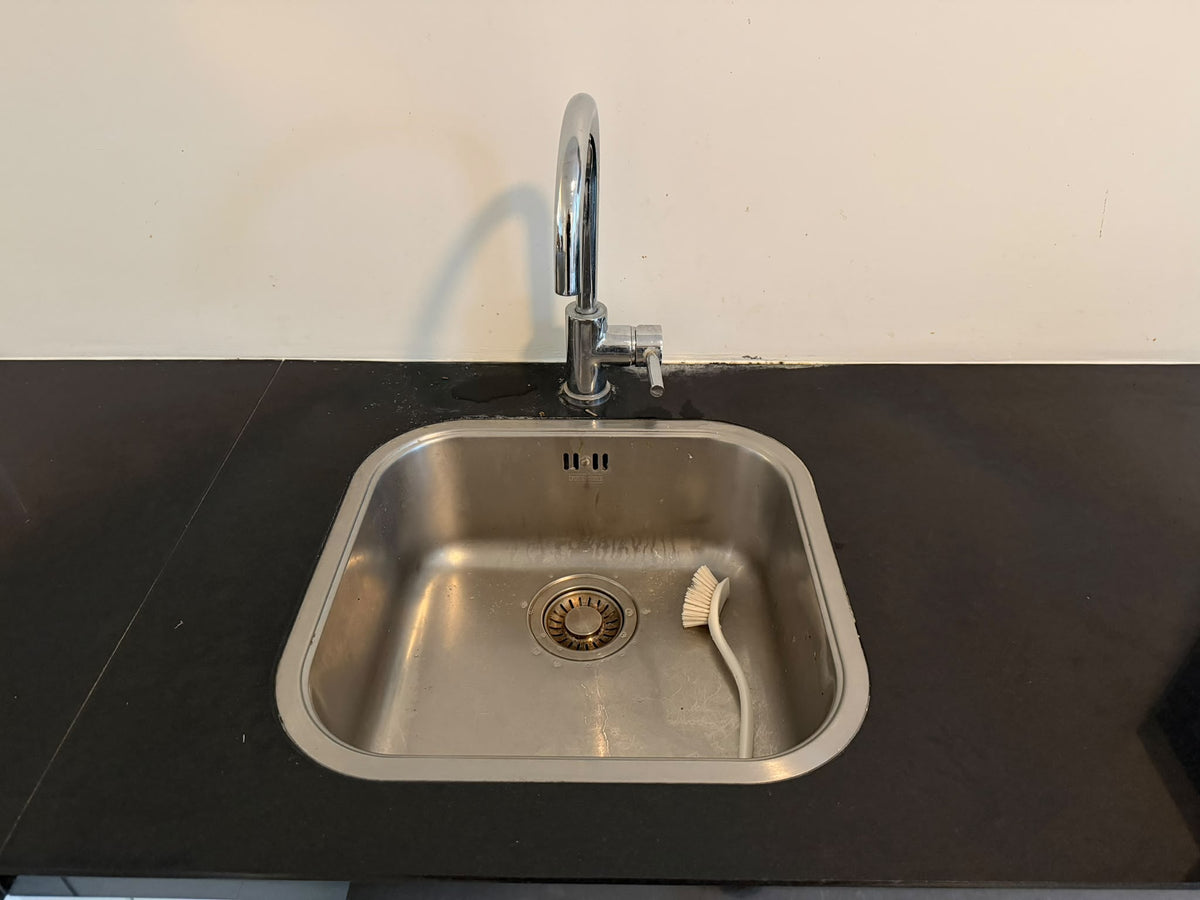 05570 - Witte schiereiland keuken