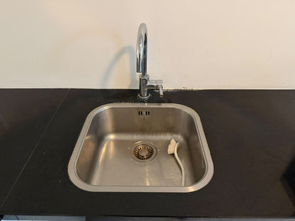 05570 - Witte schiereiland keuken
