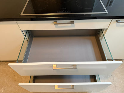 05570 - Witte schiereiland keuken