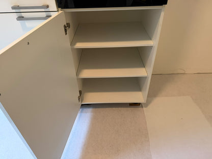 05570 - Witte schiereiland keuken