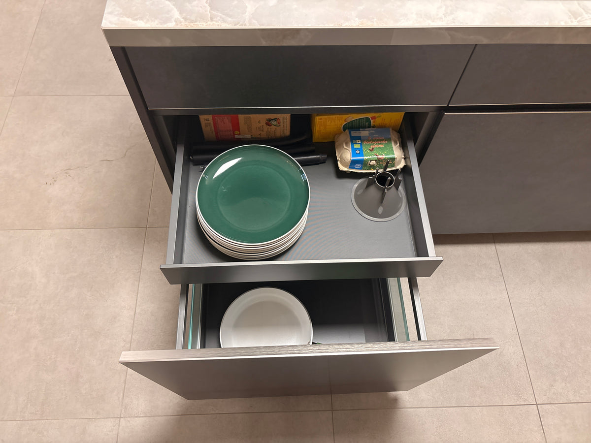 05781 - Houtfineer schiereiland keuken