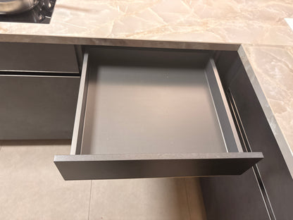 05781 - Houtfineer schiereiland keuken