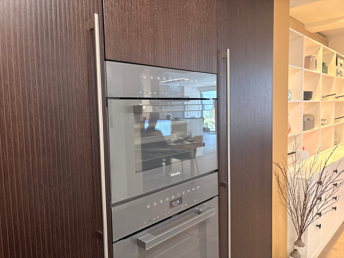 05781 - Houtfineer schiereiland keuken