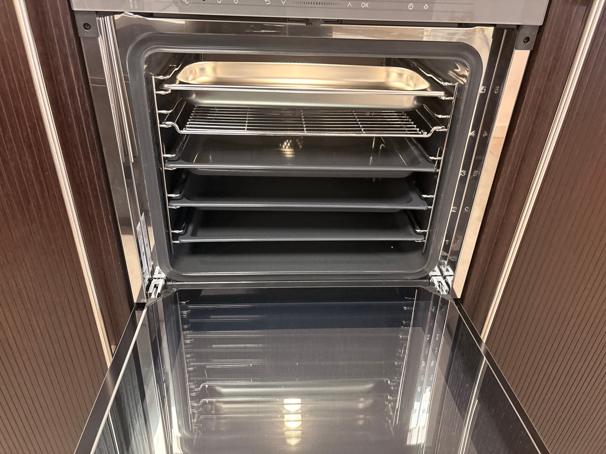 05781 - Houtfineer schiereiland keuken