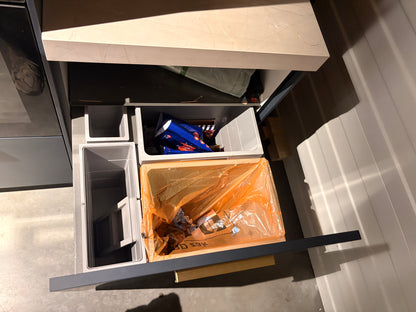 05949 - Moderne rechte keuken