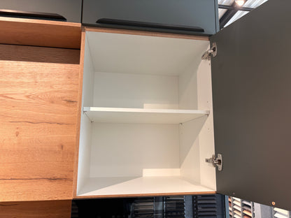 05951 - Saliegroene keuken