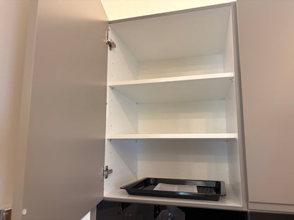 06013 - Terragrijze schiereiland keuken