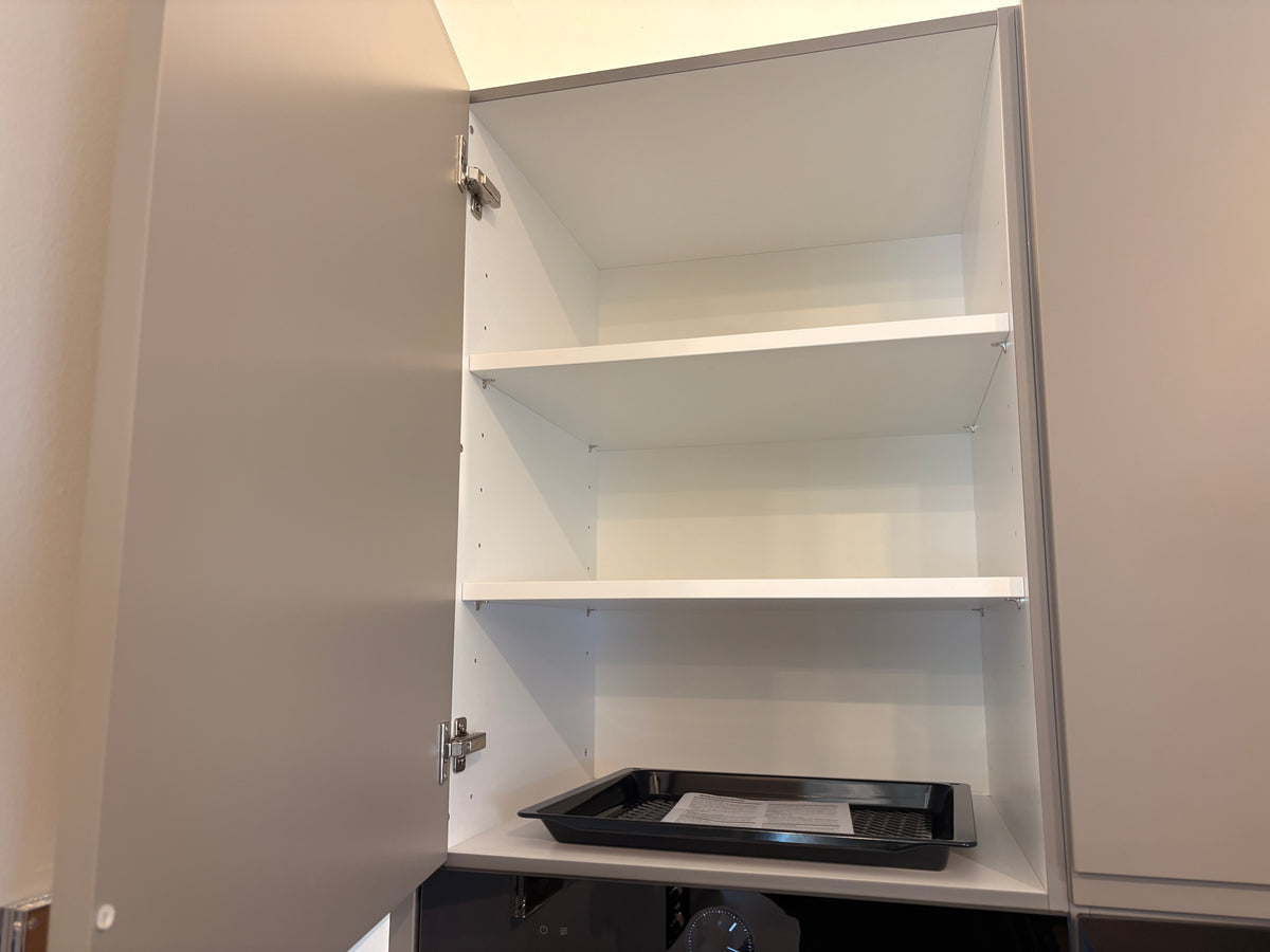 06013 - Terragrijze schiereiland keuken