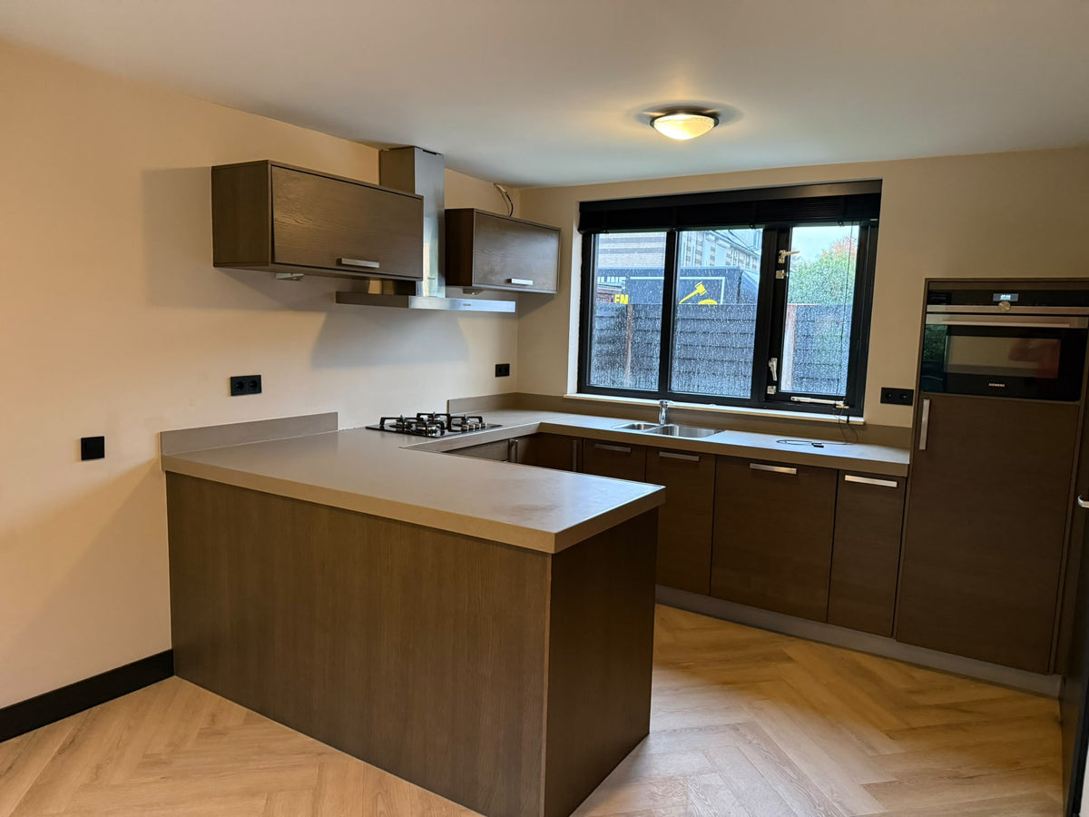 05855 - Houtlook schiereiland keuken