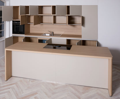 05815 - Amandelbeige eilandkeuken
