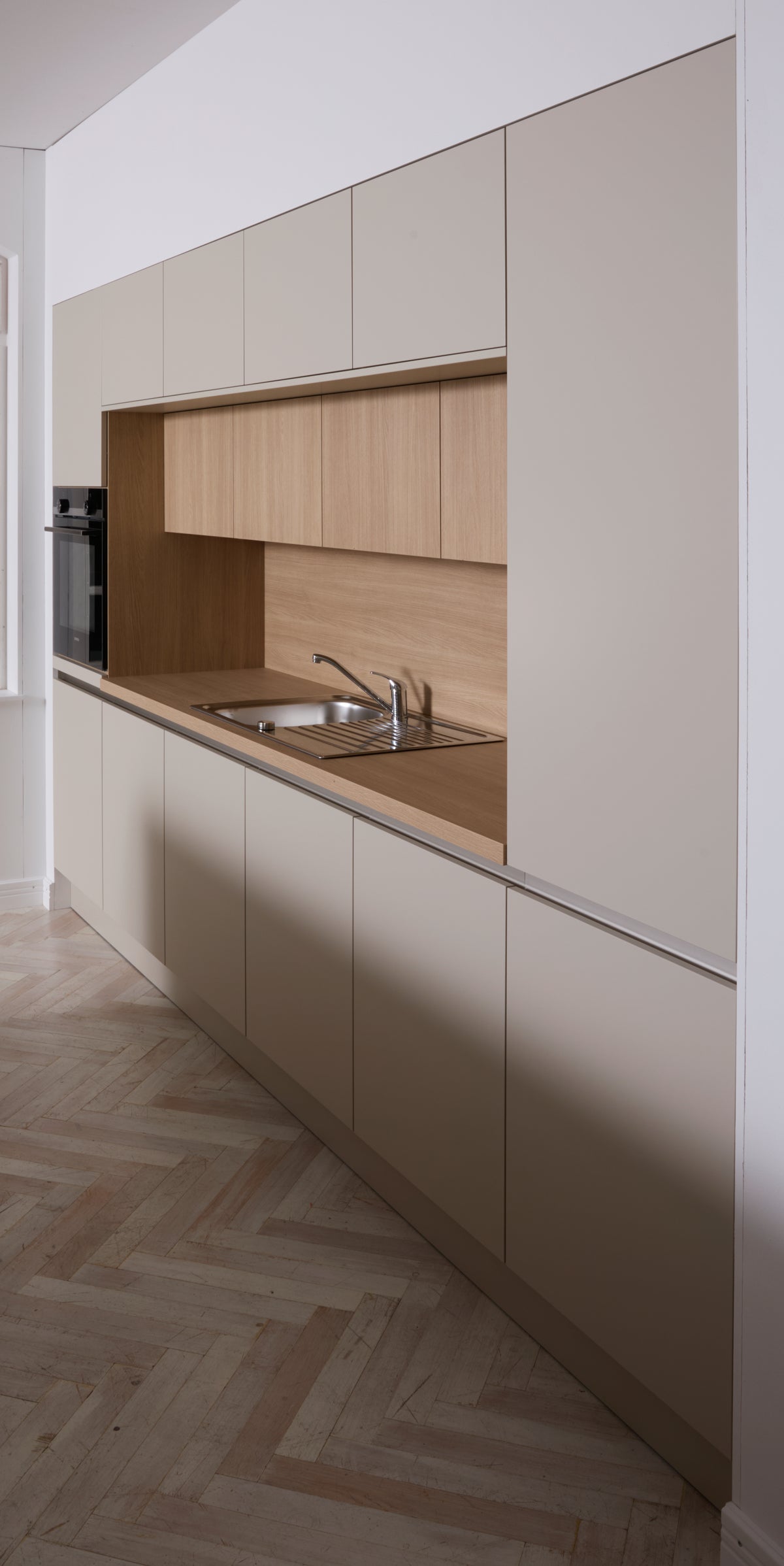 05815 - Amandelbeige eilandkeuken