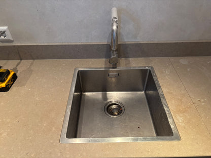 05035 - Witte hoekkeuken